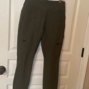 Athlete Headlands Hybrid Cargo Pants size 4
